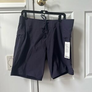 NEW Lululemon Men's Current State Board Shorts